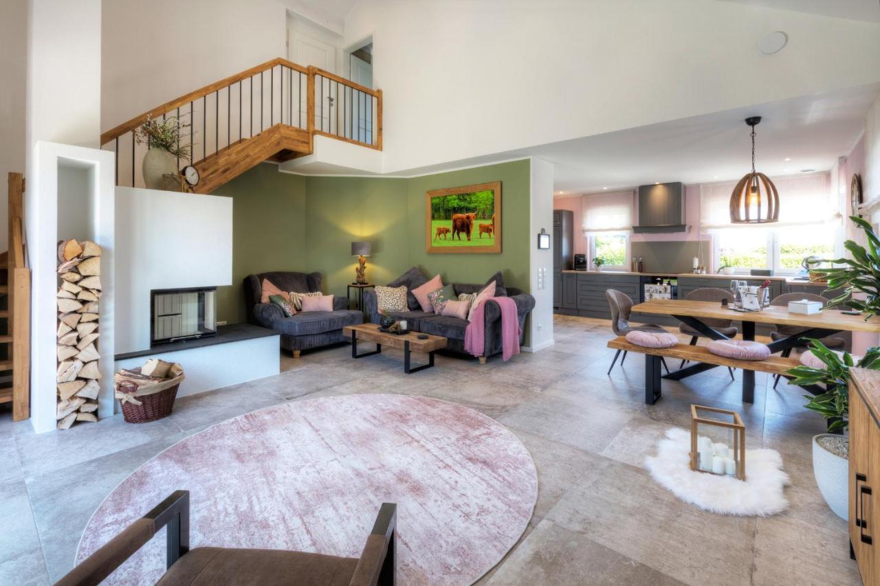 シュライデン G&S Premiumferienhaus Eifelヴィラ エクステリア 写真
